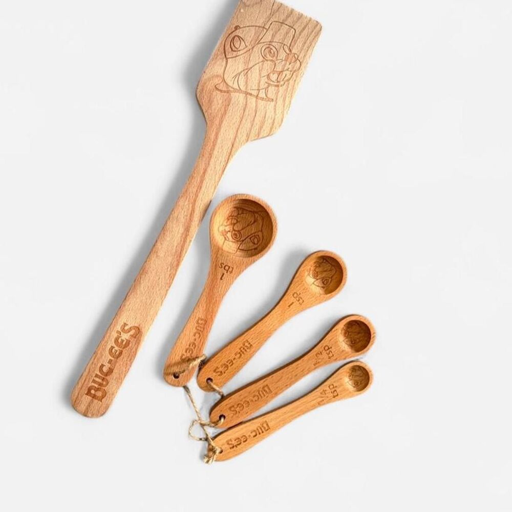 Buc-ee’s Wooden Measuring Spoons & Spatula 5 Piece Set